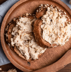 Tartine d'esturgeon fumé