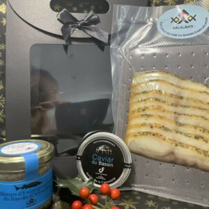 Coffret de Noël Excellence, assocation du caviar et de l'esturgeon fumé